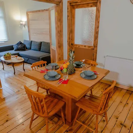 Waterfront By The Tram - Private Terrace With Dome & Golden Horn View In Fatih 度假居