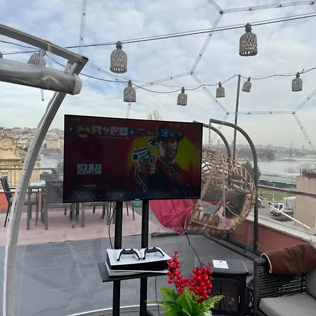 Waterfront By The Tram - Private Terrace With Dome & Golden Horn View In Fatih 度假居 伊斯坦布尔