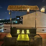 Waterfront By The Tram - Private Terrace With Dome & Golden Horn View In Fatih