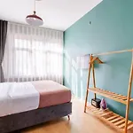 Casa vacanze Waterfront By The Tram - Private Terrace With Dome & Golden Horn View In Fatih Provincia di Istanbul