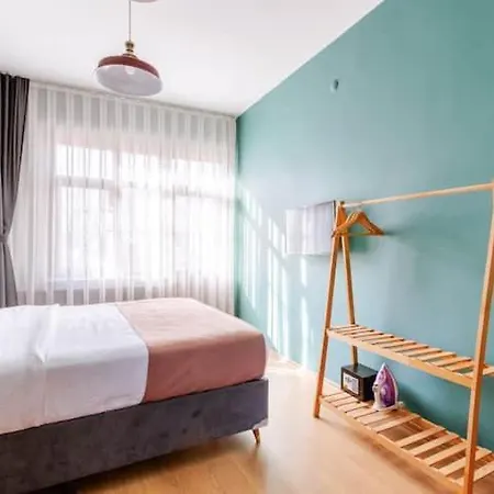 Casa vacanze Waterfront By The Tram - Private Terrace With Dome & Golden Horn View In Fatih Provincia di Istanbul