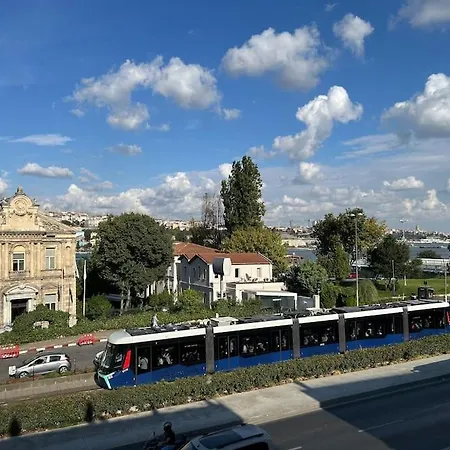 Waterfront By The Tram - Private Terrace With Dome & Golden Horn View In Fatih Holiday home Istanbul