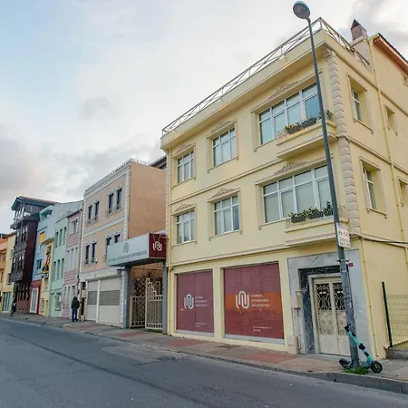 Nyaraló Waterfront By The Tram - Private Terrace With Dome & Golden Horn View In Fatih Isztambul