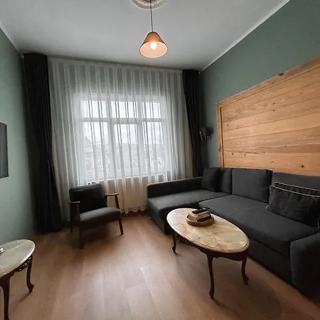 Waterfront By The Tram - Private Terrace With Dome & Golden Horn View In Fatih *