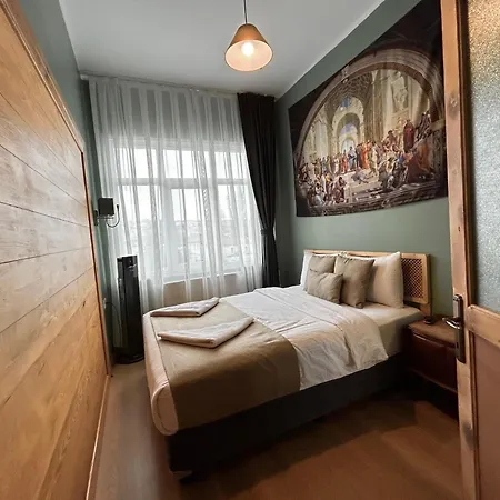 Waterfront By The Tram - Private Terrace With Dome & Golden Horn View In Fatih *