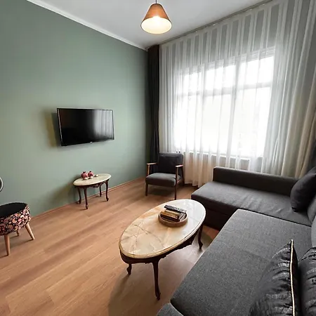 Waterfront By The Tram - Private Terrace With Dome & Golden Horn View In Fatih