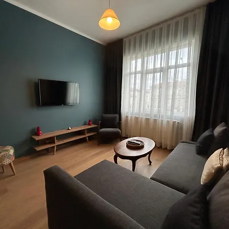 Waterfront By The Tram - Private Terrace With Dome & Golden Horn View In Fatih Istanbul