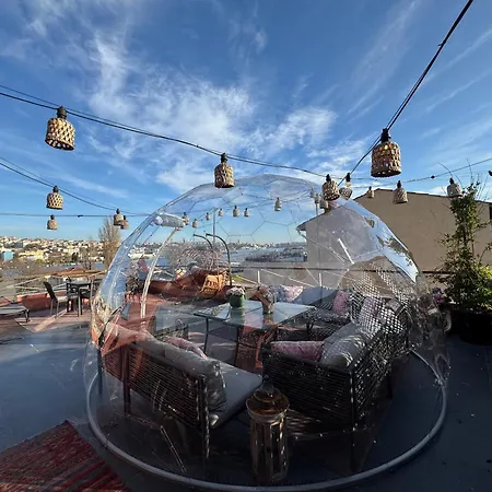 Waterfront By The Tram - Private Terrace With Dome & Golden Horn View In Fatih Nyaraló *