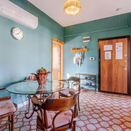 Waterfront By The Tram - Private Terrace With Dome & Golden Horn View In Fatih Nyaraló *