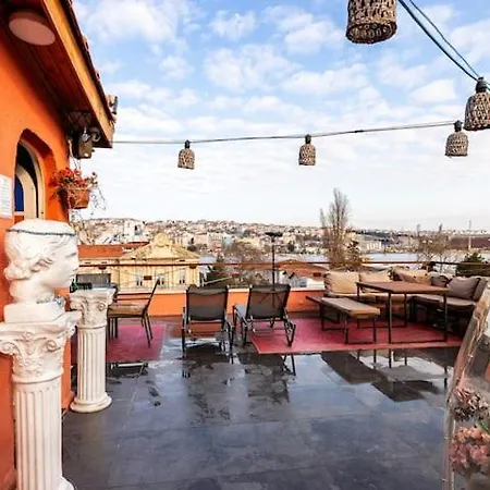 Waterfront By The Tram - Private Terrace With Dome & Golden Horn View In Fatih Nyaraló