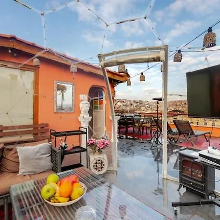 Waterfront By The Tram - Private Terrace With Dome & Golden Horn View In Fatih Nyaraló