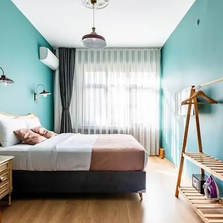 Dom wakacyjny Waterfront By The Tram - Private Terrace With Dome & Golden Horn View In Fatih *